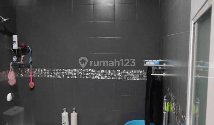 kamar mandi dijual rumah anggrek mas 2,