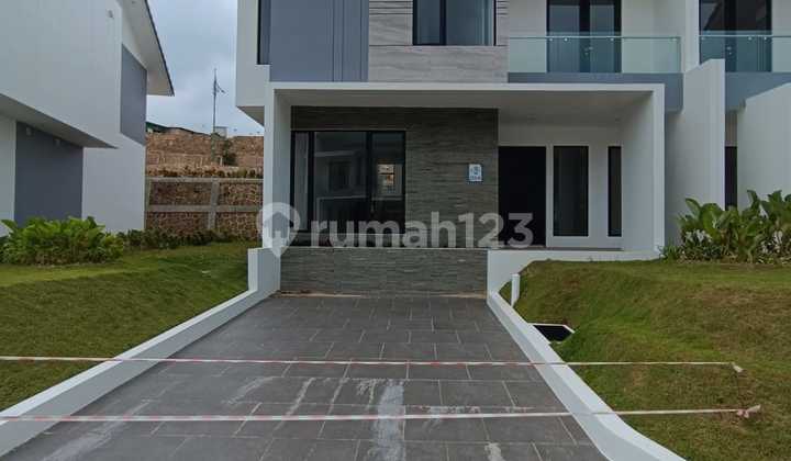 Beautiful House in Villa Panbil Residence Near Kquare Mall