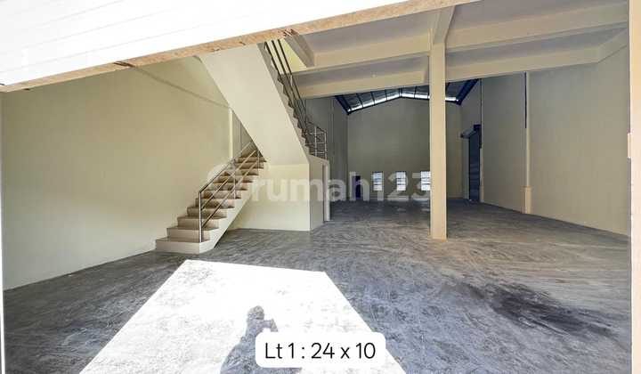 Warehouse for Rent Hook Position in Batam Centre Near Orchard Park Warehouse for Rent Hook Position in Batam Centre Near Orchard Park