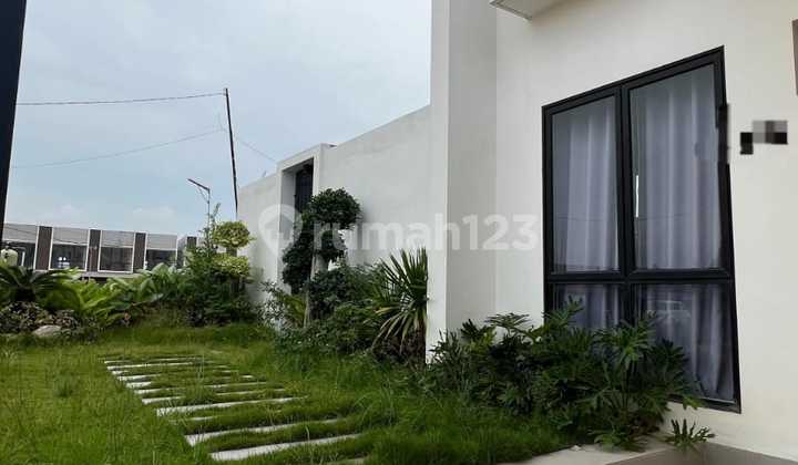 Beautiful House at Diamond Pavilion Near Mega Mall 2