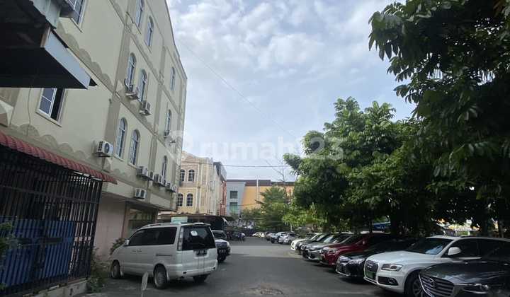 Ruko Hook di Dian Centre Nagoya Dekat Dc Mall