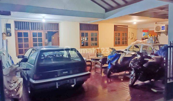 Rumah Lokasi Bagus di Pejompongan Jakarta Pusat 2