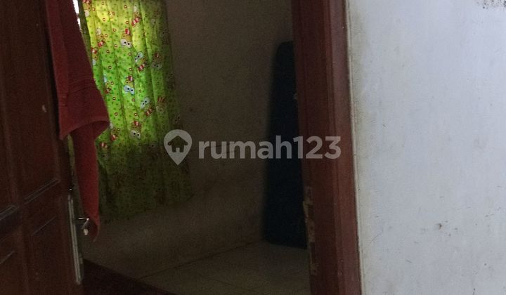 Rumah Tua di Jln Raya Kavling Keuangan Kedaung Pamulang Dekat Kampus Universitas Islam Indonesia, MRT Lebak Bulus Pusat Bisnis Ciputat