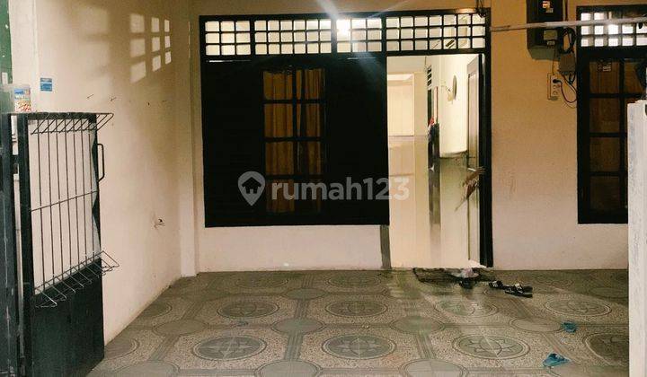 Rumah Di Komplek Larangan Deket Halte Puri Beta 2