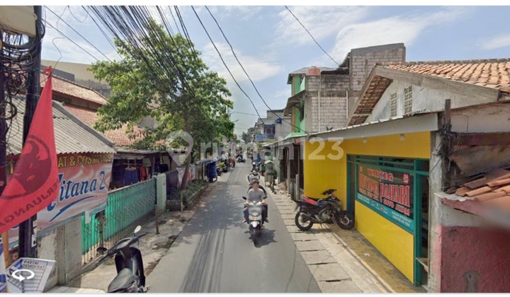 Di Bawah Njop Deket Mall Gandaria City. Pd Indah. Radio Dalam