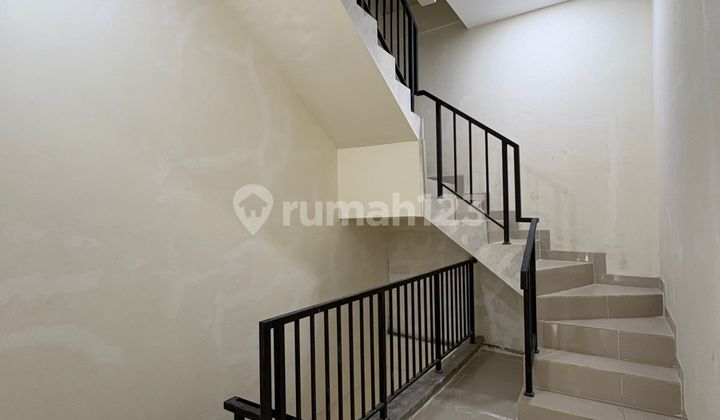 Rumah Baru Di Tanjung Duren Slipi Deket Taman Anggrek, Mall Ciputra  2