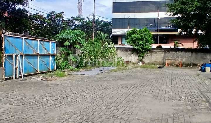 Strategically Located on Jln Tb Simatupang in the Business & Office Corridor