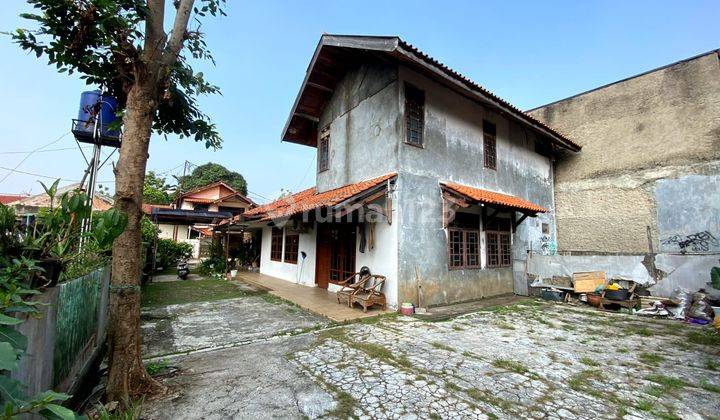 Rumah Nyaman Lokasi Strategis di Cipedak, Jagakarsa, Jakarta Selatan 1