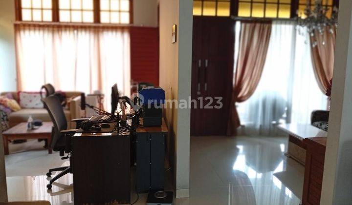 Dijual Rumah Dengan Halaman Luas Di Komp Bogor Baru 2