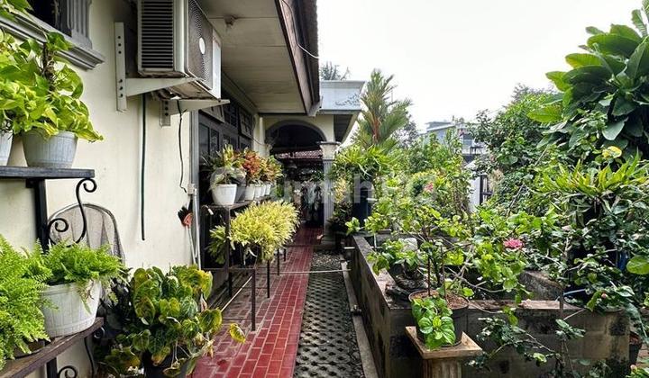 Hoek House, Land Measurement, Semi-Furnished, Suitable for Use as a Mini Cluster in the Cinere Area. 2