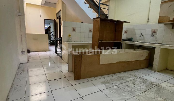 2 Ruko Gandeng 4 Lantai View MRT di Pinggir Jalan Fatmawati 2 Ruko Gandeng 4 Lantai View MRT di Pinggir Jalan Fatmawati