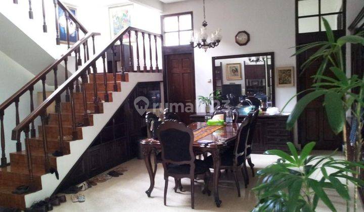 Turun Harga Dijual Rumah di Kemang, Jakarta Selatan 2