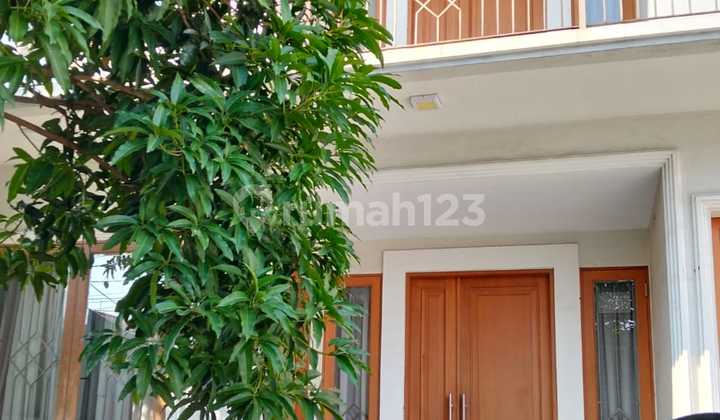For Rent: Ready-to-Occupy House in Cinere For Rent: Ready-to-Occupy House in Cinere
