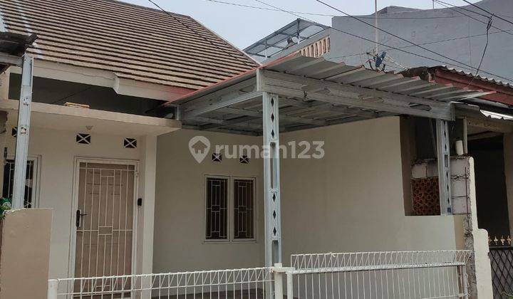 Rumah Strategis di Bukit Cimanggu City 1 Lantai 3 Kamar Tidur 2