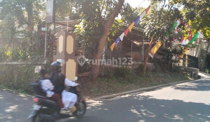 Rumah Untuk Usaha Di Jl. Manisi 1