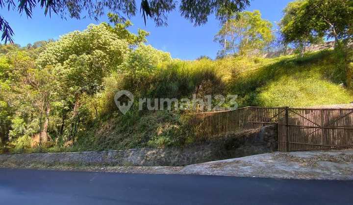 Tanah Luas 4000 m2 Cocok Untuk Komersil Lembang Bandung