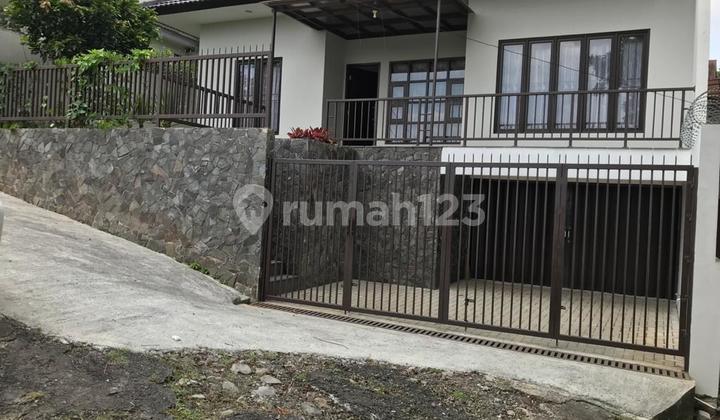 Rumah 3 Kamar Full Furnished Sayap Cigadung Bukit Ligar Bandung Rumah 3 Kamar Full Furnished Sayap Cigadung Bukit Ligar Bandung