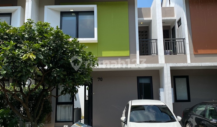 2-Story Dayana House Semi-Furnished Best Price Summarecon 2-Story Dayana House Semi-Furnished Best Price Summarecon