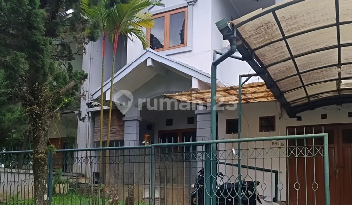 Rumah 4 Kamar Setraduta Cemara Dekat Tol Pasteur Kota Bandung