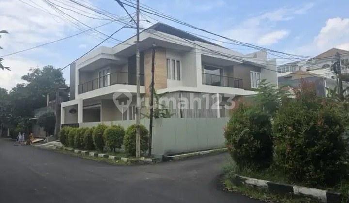 Rumah Mewah 4 Kamar Bagus Jalan 2 Mobil Dekat Sesko Ad Turangga