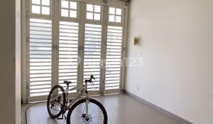 Rumah Mewah Anapuri Dekat Clubhouse Podomoro Park Buah Batu Bandung 2