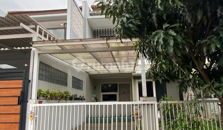 Rumah 2 Lantai Ada 3 Kamar Dalam Komplek Setra Dago Bandung