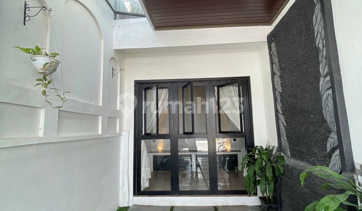 Jarang ada! Rumah Modern Strategis Nego Di Garut Kota  2