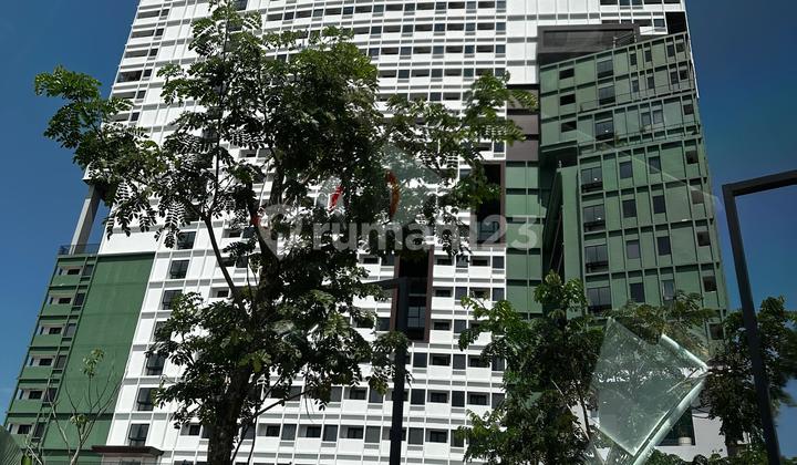 Louvin Studio Apartment 5th Floor Mountain View Near ITB and Unpad