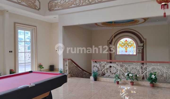 Rumah Mewah Bergaya Classic Dan Eksklusif 2