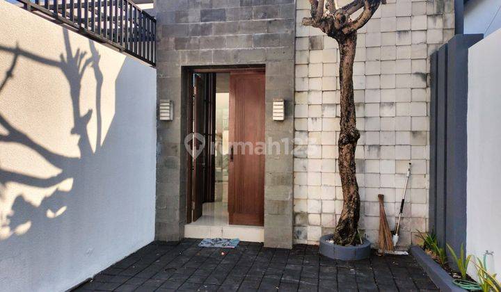Villa For Lease At Kedampang, Kerobokan. 1