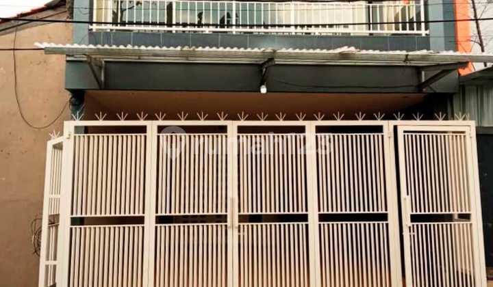 Ready-to-Occupy 4+1 Bedroom House in Pepabri Raya – Kunciran, Price Only 950 Million 1