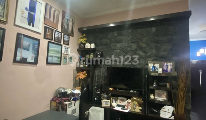 Hunian Strategis Dengan Ruang Ekstra & Basement Multifungsi – Pilihan Tepat Untuk Kenyamanan Keluarga Modern Di Bintaro. Butuh Minim Renovasi 2