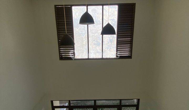 Dijual Rumah Modern & Asri Di Komplek Elang Bintaro Sektor 9 - 3+1 Kt, Lt 185m² - 4,2m (nego Tipis) 2