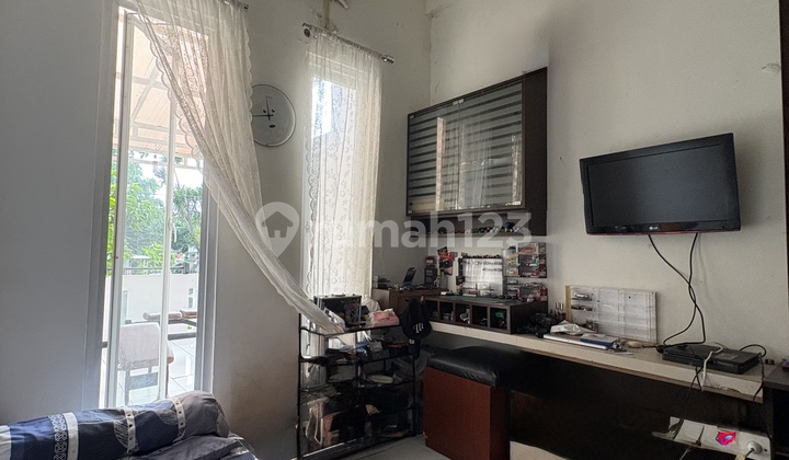 Rumah Bagus SHM Luas di Bintaro Permai 2