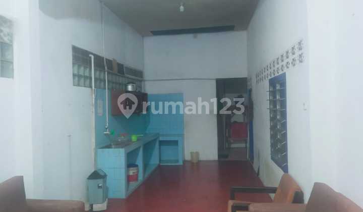 Rumah Disewakan di Otista Raya - Bidara Cina, Cocok untuk Usaha 2