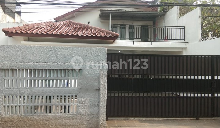 Rumah di Cipete Selatan Cocok untuk Kantor Rumah di Cipete Selatan Cocok untuk Kantor