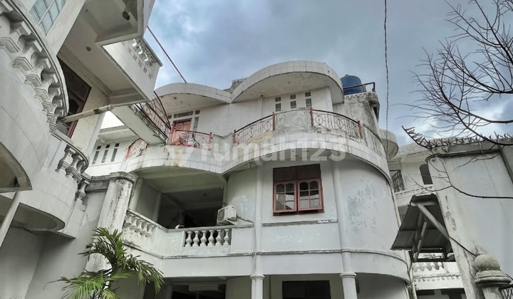 Quick Sale! Strategic Boarding House in Jurang Mangu, Bintaro 2