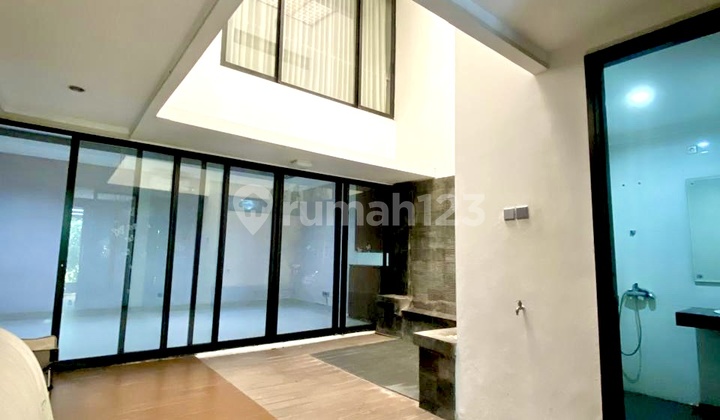 Quick Sale: House in Kebayoran Symphoni Cluster, Bintaro Sector 9