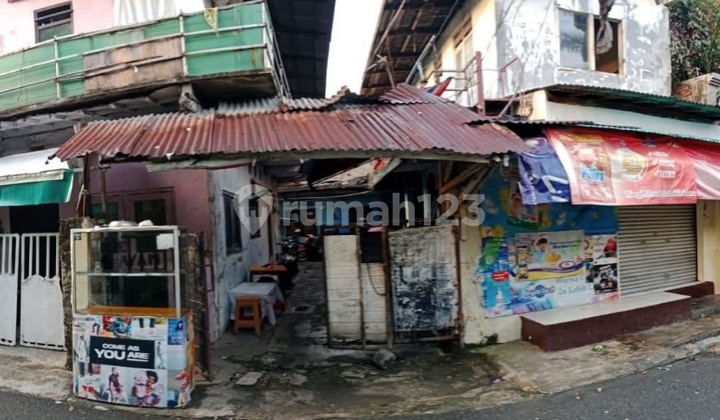 Dijual rumah kontrakan 18 pintu KS Tubun Slipi sangat strategis cocok untuk investasi 