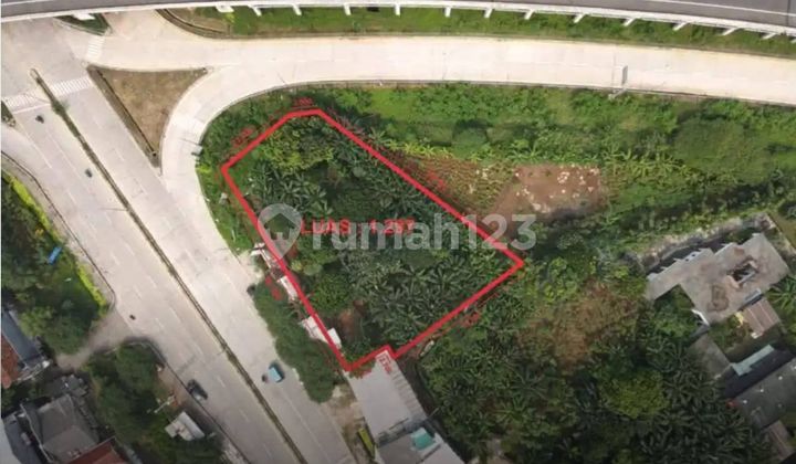 Land for sale by the Desari Toll Road border, South Jakarta Cinere, suitable for business. Land for sale by the Desari Toll Road border, South Jakarta Cinere, suitable for business.