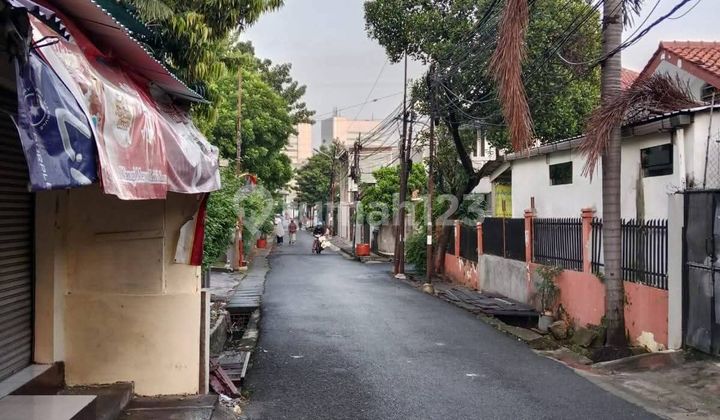 Dijual rumah kontrakan 18 pintu KS Tubun Slipi sangat strategis cocok untuk investasi 
