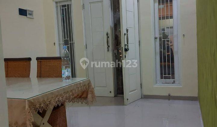 Rumah 2 Lantai Bagus Semi Furnished SHM 2