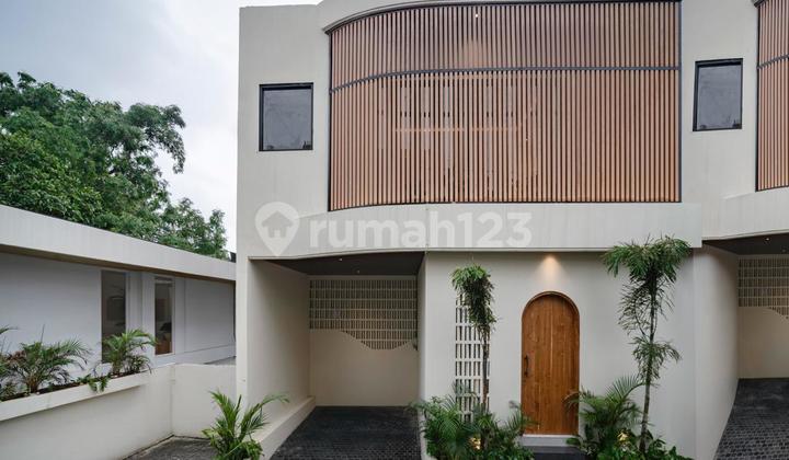 Luxurious Villa With One Gate System In Exclusive Tumbak Bayuh, Badung