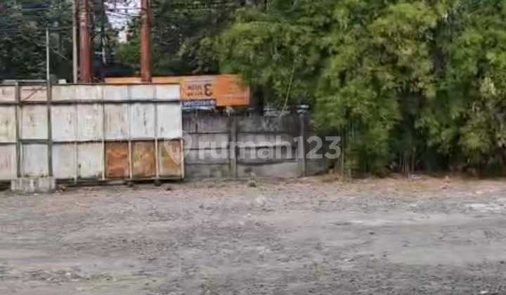 Ready-to-Live Warehouse Strategic Location