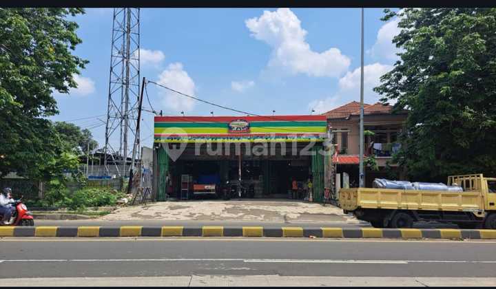 2-Story Commercial Shop in Ciputat, Price Negotiable,, Call Rnv An 2
