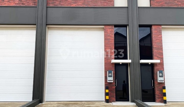 Affordable Warehouse Bizpark PIK 2 6x20 Ready-to-Use Warehouse Type Strategic Location