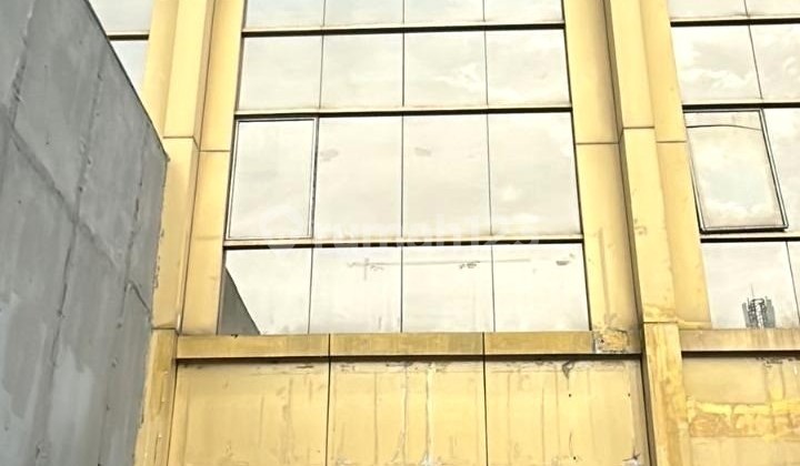 Ruko Beach Boulevard Golf Island PIK 4,5x15 Hadap Jalan Raya Ruko Beach Boulevard Golf Island PIK 4,5x15 Hadap Jalan Raya