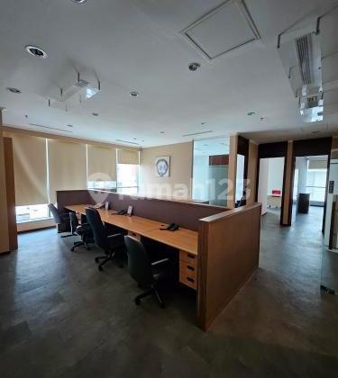 Office Space APL Tower Central Park 410,9m2 Mid Floor SHM Semi Furnished