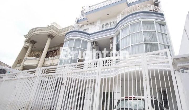 RUMAH CITRA GARDEN 2 EXTENTION 4 LANTAI SEMI FURNISHED