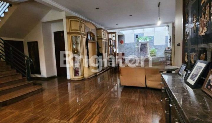 Rumah Puri Indah 3 Lantai Fully Furnished 2